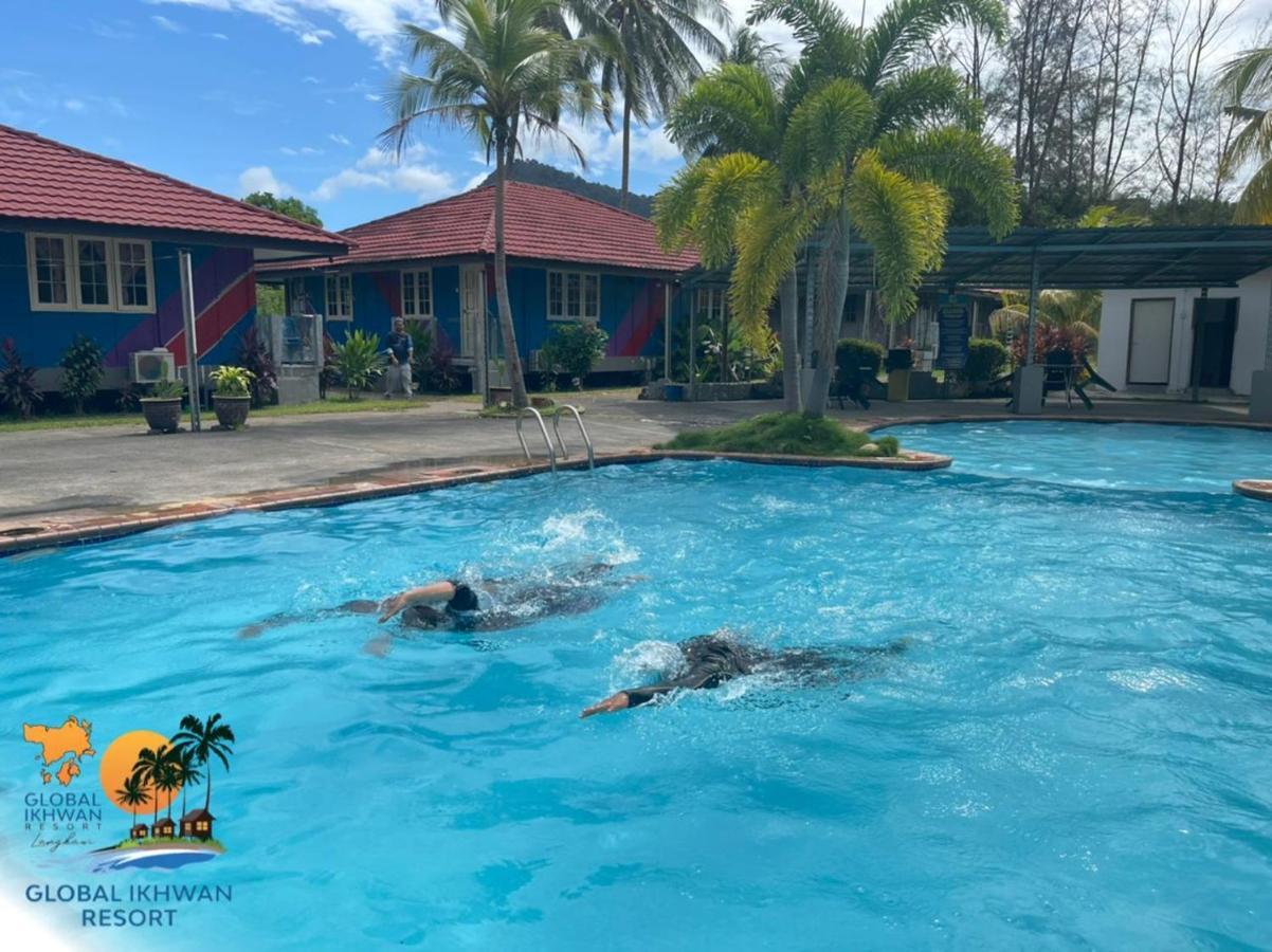 Global Ikhwan Resort Kuah Bagian luar foto