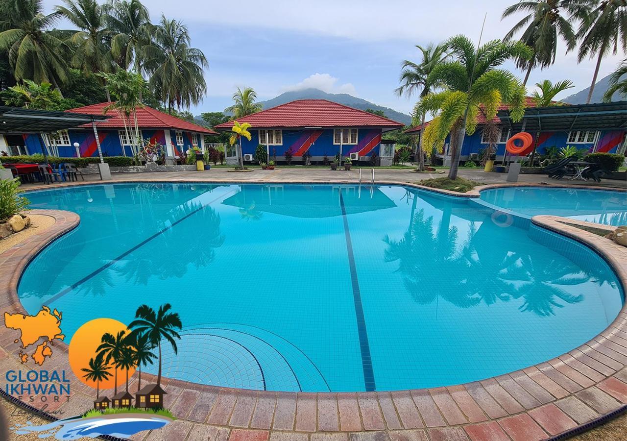 Global Ikhwan Resort Kuah Bagian luar foto